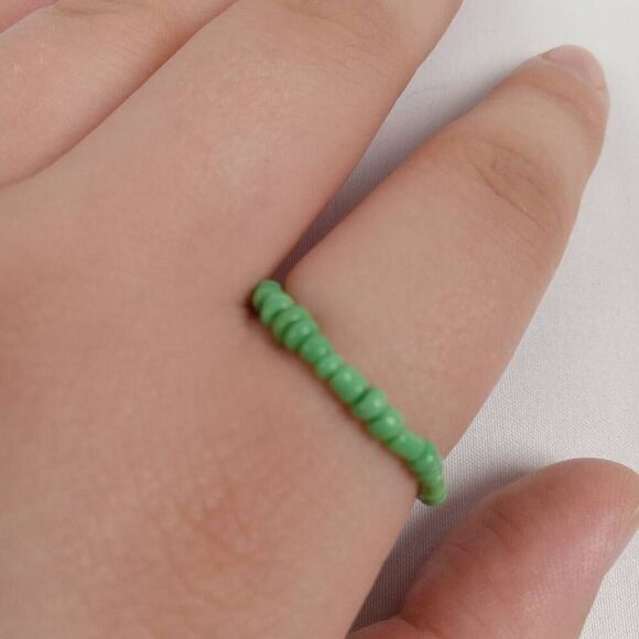 CLEARANCE Multicolor beaded rings size 7.5 - Picture 9 of 9